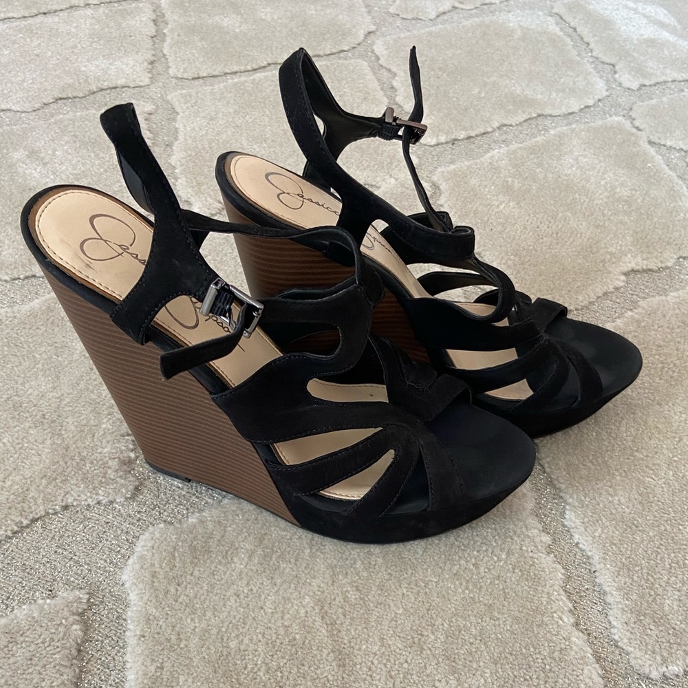 Jessica Simpson wedges 9.5